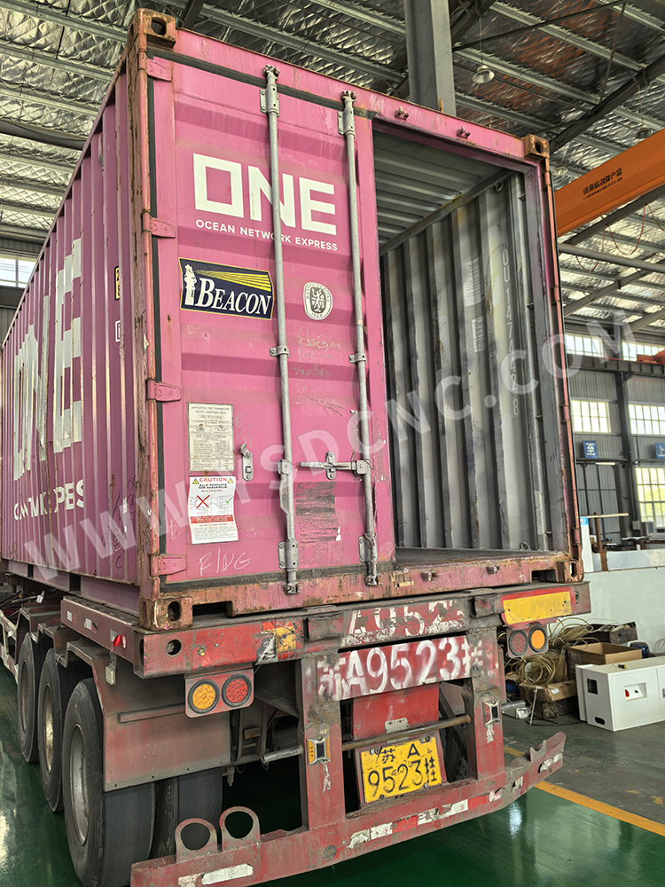 14 Hvac Duct Machines shipped to Pakistan (1) 