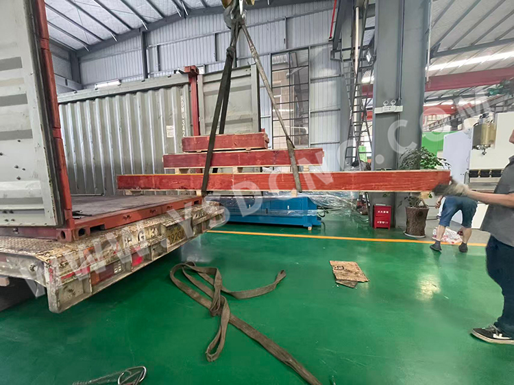 Press Brake & 2 set Hydraulic Shearing Machine & Fixed Notching Machine & Rolling Machine & Mold (7) 折弯机 & 2 套液压剪板机 & 固定剪板机 & 卷板机器及模具 (7)