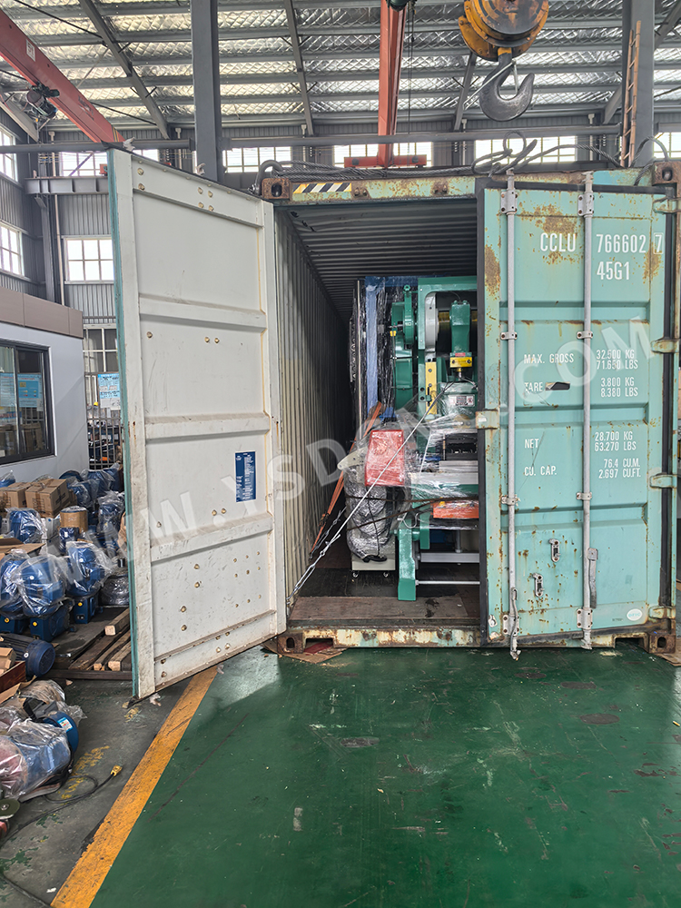 laser cutting machine & 4 set HVAC duct machine & Punch press +NC feeder +conveyor & Auto Line U (15) +数控送料机+输送机和自动线U (15) 激光切割机和4 套暖通空调风管机和
