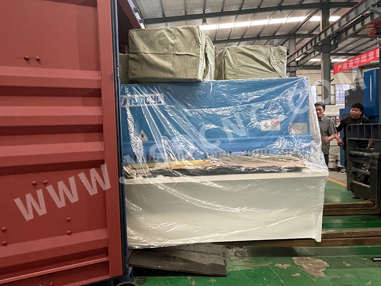 Hydraulic shearing machine & Hydraulic Press Brake & Laser marking machine & Mold (17) 打标机及模具 (16) 液压剪板机、液压折弯机、