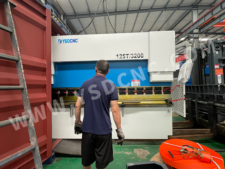 Hydraulic shearing machine & Hydraulic Press Brake & Laser marking machine & Mold (3) 液压剪板机&液压折弯机&激光打标机&模具 (3)