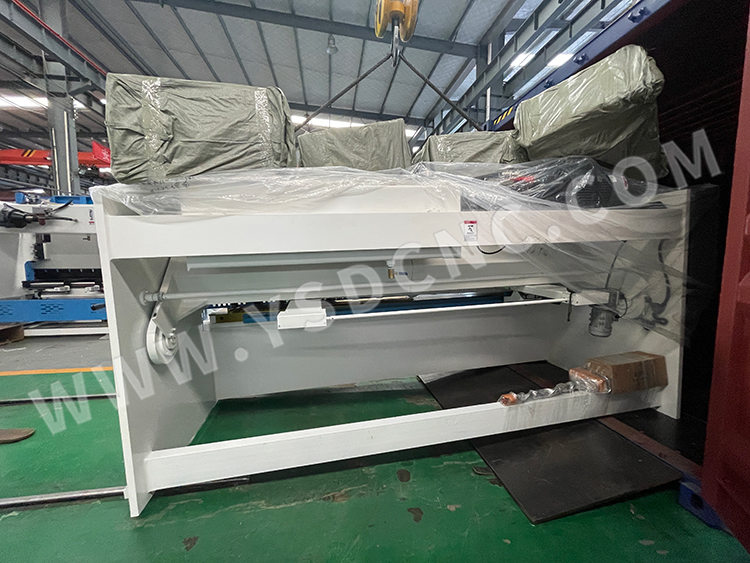 Hydraulic shearing machine & Hydraulic Press Brake & Laser marking machine & Mold (14) 打标机及模具(13) 液压剪板机、液压折弯机