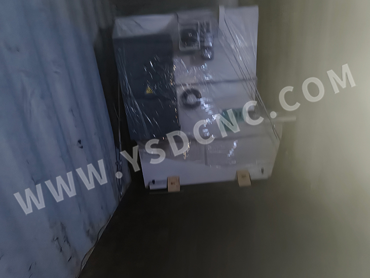 Press Brake & 2 set Hydraulic Shearing Machine & Fixed Notching Machine & Rolling Machine & Mold (12) 及2台液压剪板机及固定式剪板机及卷板机及模具 (12)