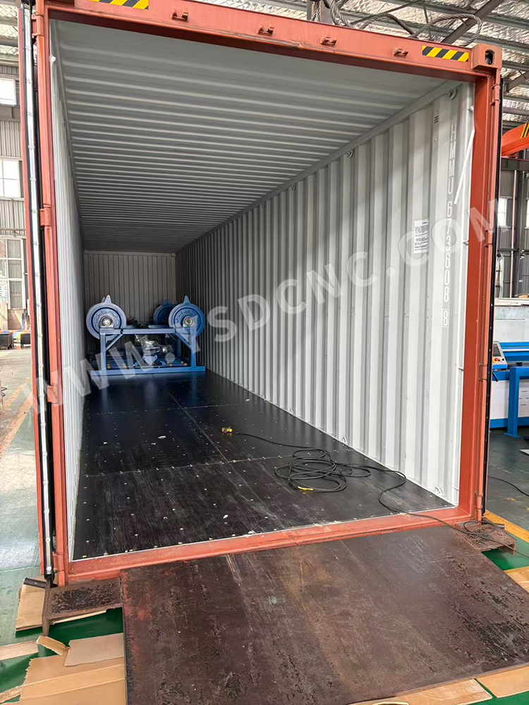 auto duct line 3 & Electric rotary machine & hydraulic riveting machine & Rack & Mobile small crane & Pneumatic TDF folding machine (7) 自动风管线3&电动旋机&液压铆接机&机架&移动小吊机&气动TDF折边机 (7)