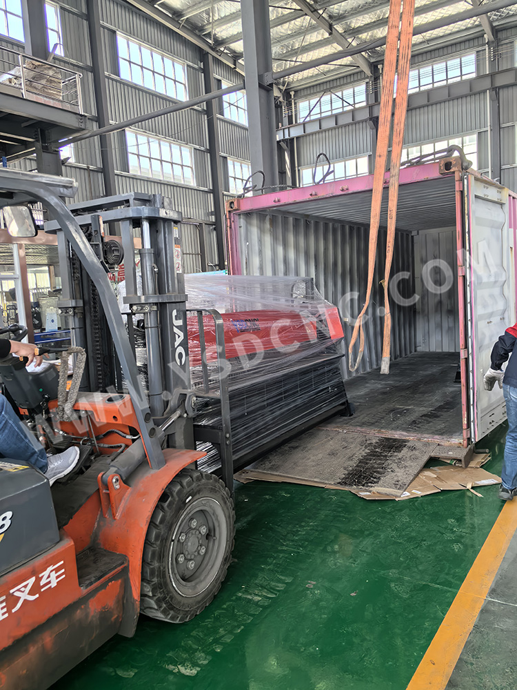14 Hvac Duct Machines shipped to Pakistan (3) 