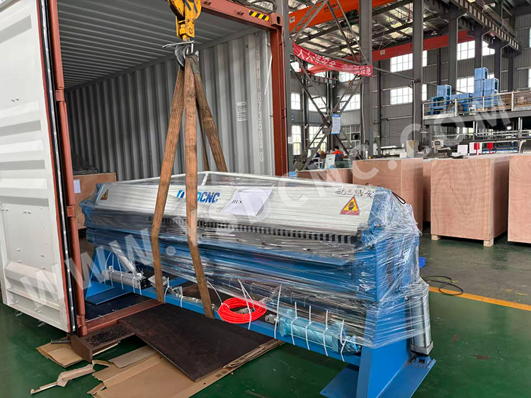 auto duct line 3 & Electric rotary machine & hydraulic riveting machine & Rack & Mobile small crane & Pneumatic TDF folding machine (13) 自动风管线3条&电动旋机&液压铆接机&机架&移动小吊机&气动TDF折叠机 (13)