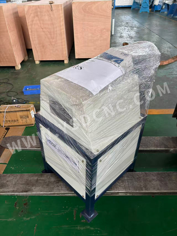 auto duct line 3 & Electric rotary machine & hydraulic riveting machine & Rack & Mobile small crane & Pneumatic TDF folding machine (16) 自动风管线3条&电动旋机&液压铆接机&机架&移动小吊机&气动TDF折边机 (16)